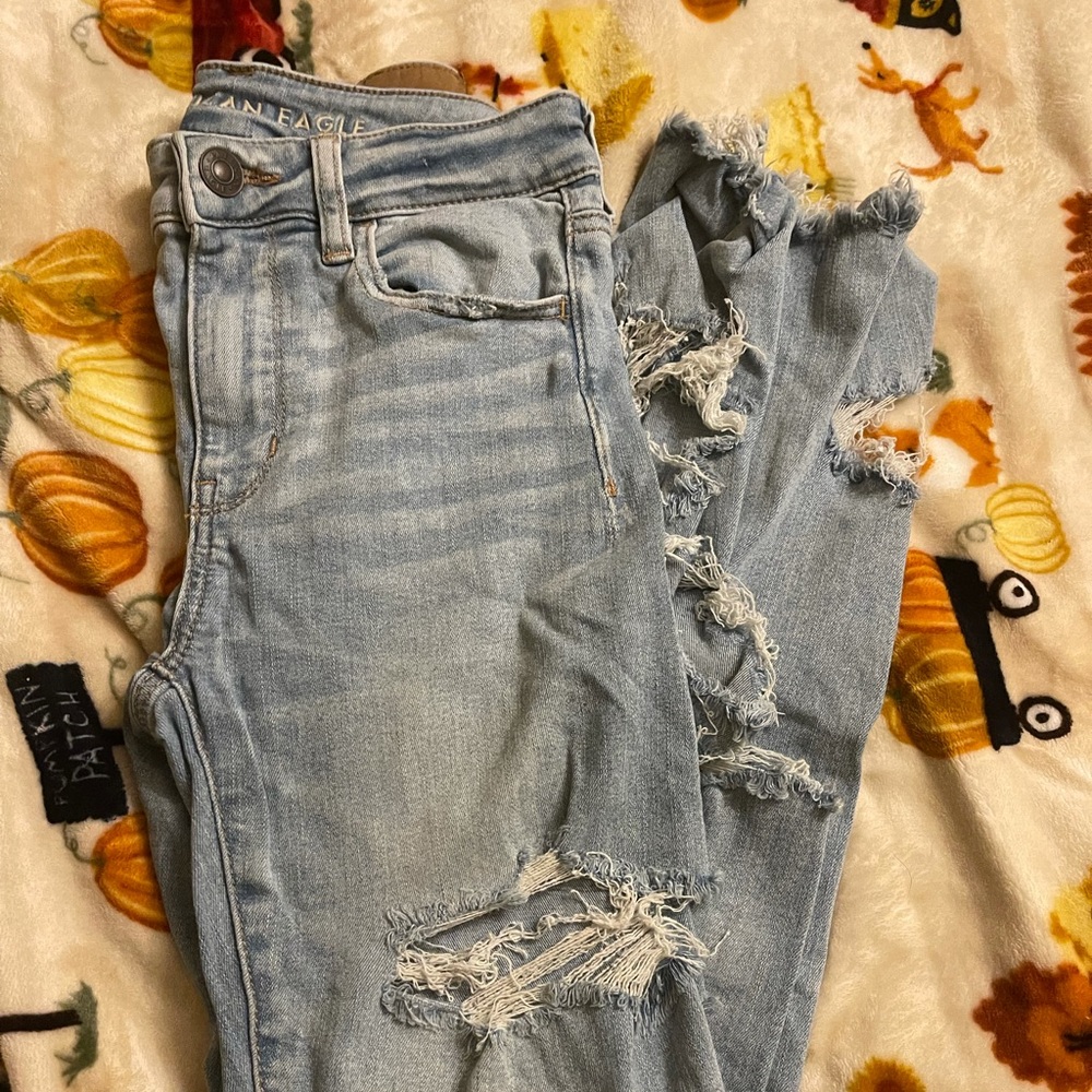 NWOT ae jeans with holes